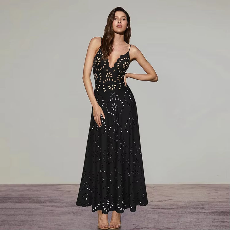 Dive into summer with the Flaxmaker Women’s One-Piece Swimsuit! 🌊✨ Featuring stunning black laser-cut flowers and a deep V neck, this chic bathing suit is perfect for beach days and sunny getaways! #SwimwearGoals #SummerStyle